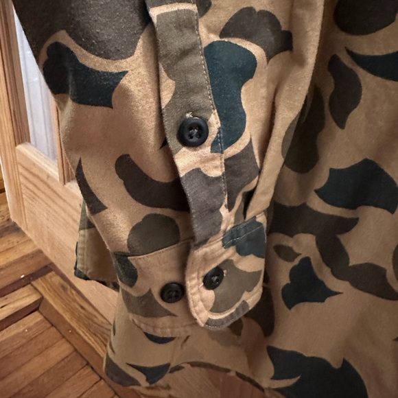 Filson Men's Japanese Camo Shirt Jacket inTan - Picture 5 of 5